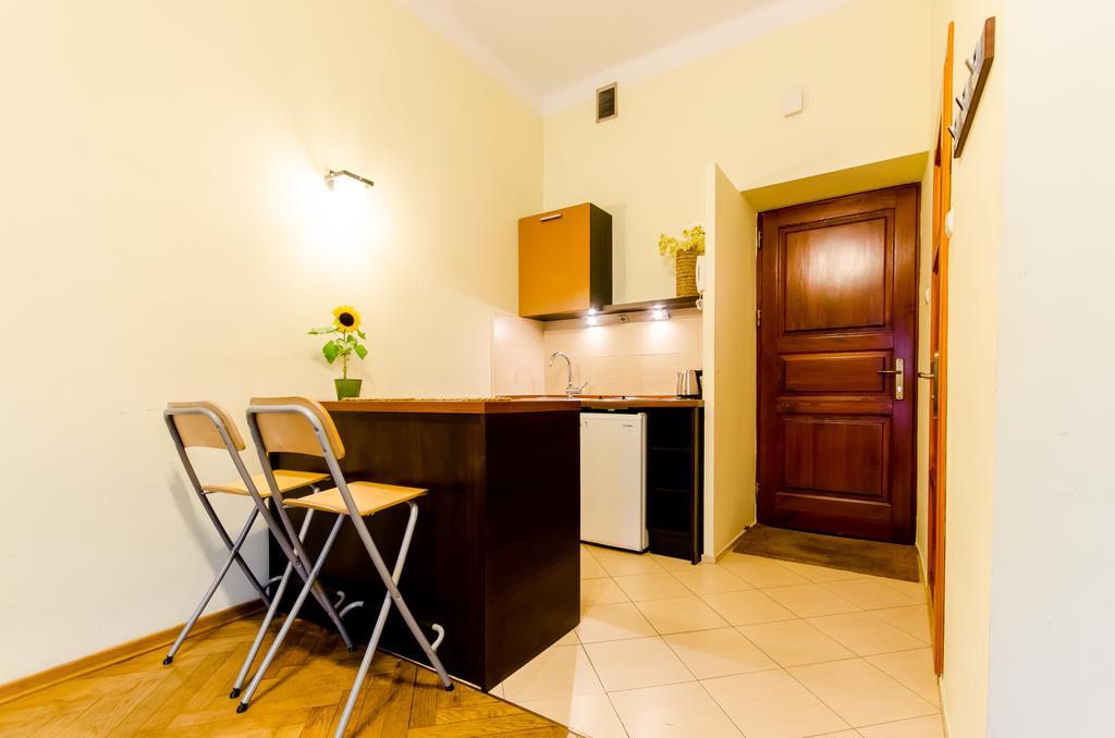 קרקוב Fantasia Apartments מראה חיצוני תמונה