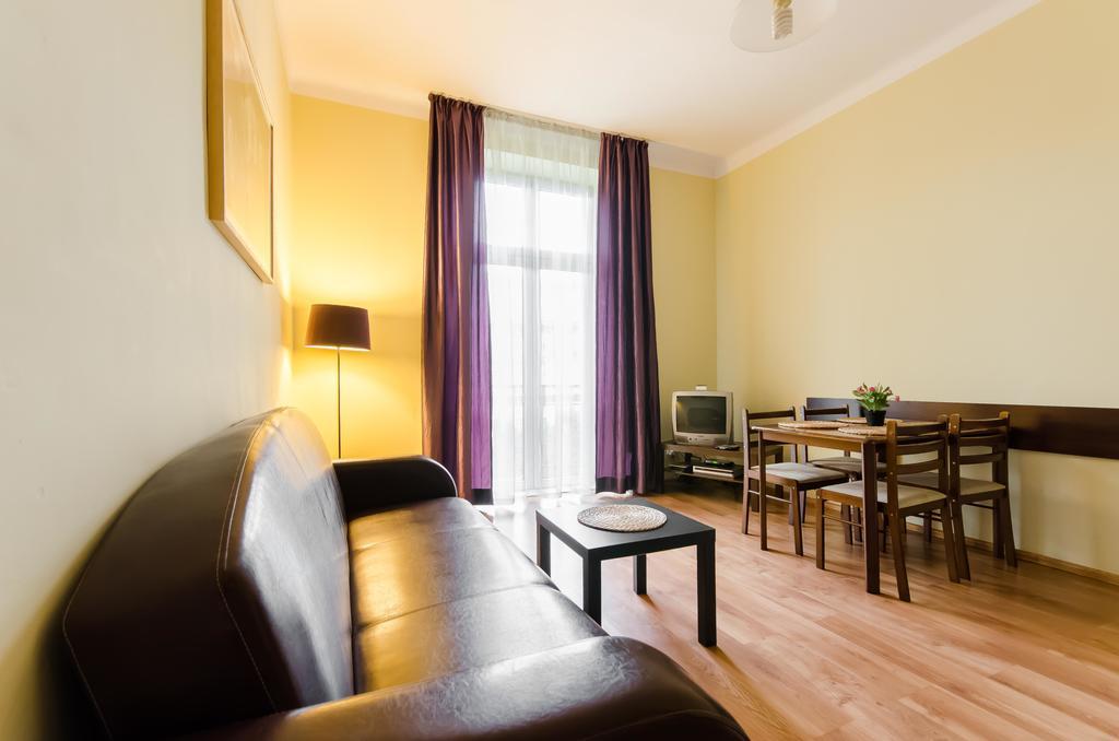 קרקוב Fantasia Apartments מראה חיצוני תמונה