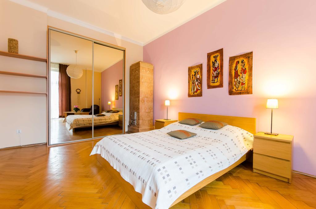 קרקוב Fantasia Apartments מראה חיצוני תמונה