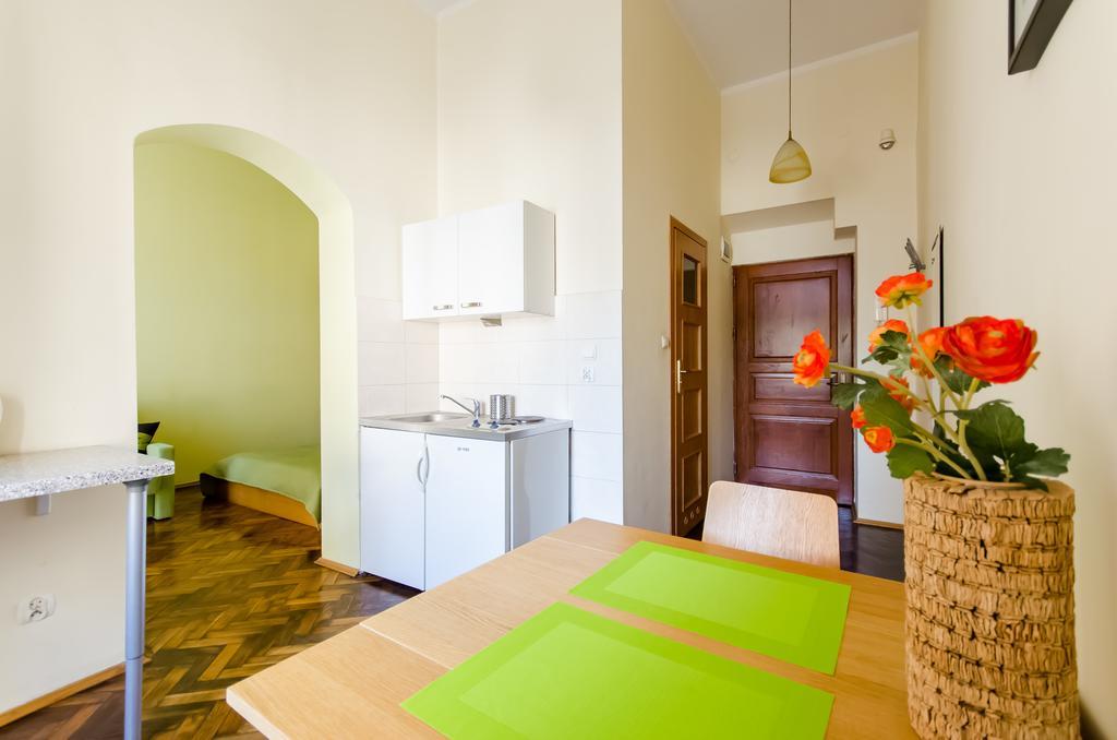 קרקוב Fantasia Apartments מראה חיצוני תמונה