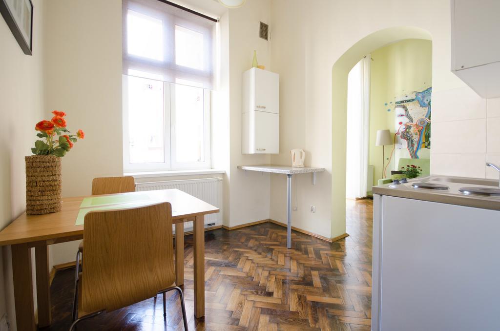 קרקוב Fantasia Apartments מראה חיצוני תמונה
