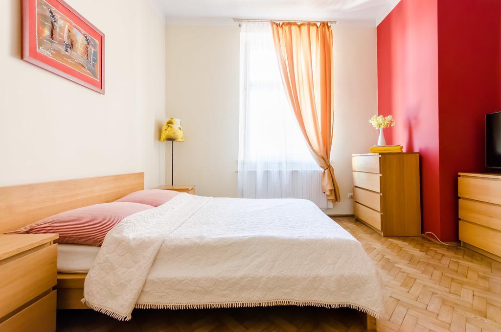 קרקוב Fantasia Apartments מראה חיצוני תמונה