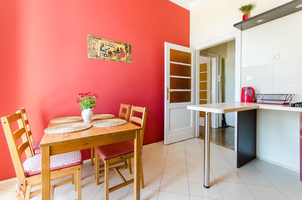 קרקוב Fantasia Apartments מראה חיצוני תמונה